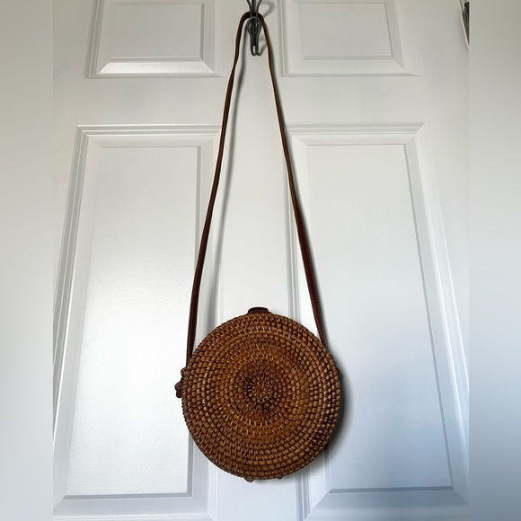 Boho Rattan Woven Crossbody Bag - Picture 2 of 3
